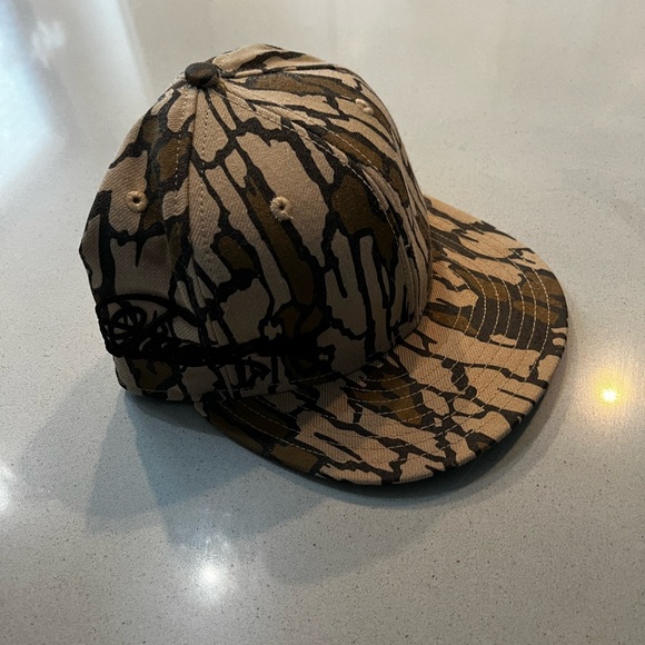 Supreme World Famous Camo Fitted Hat 7 3/4 - Picture 4 of 8